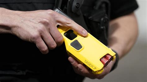 taser australië.